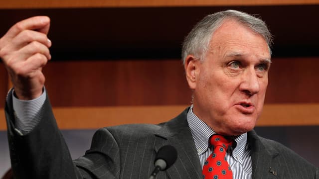 Former Senator Jon Kyl Will Be McCain Successor